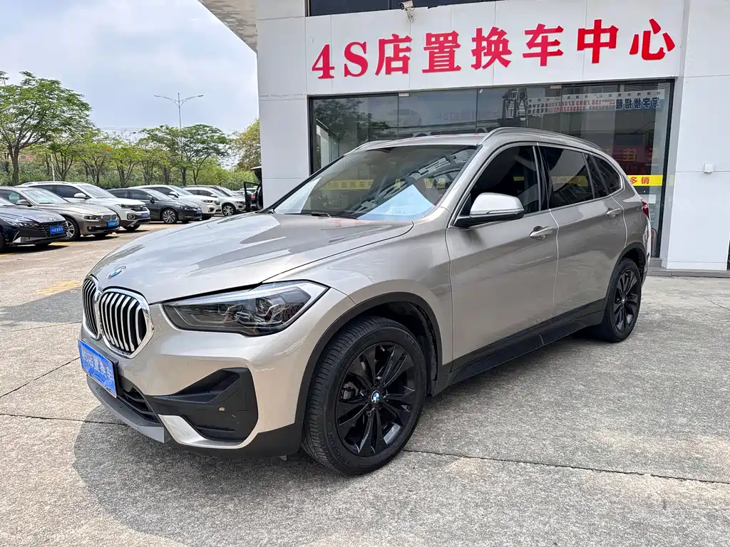 BMW X1 2020 — фото 1