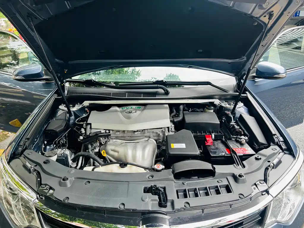 Toyota Camry 2017 — фото 18