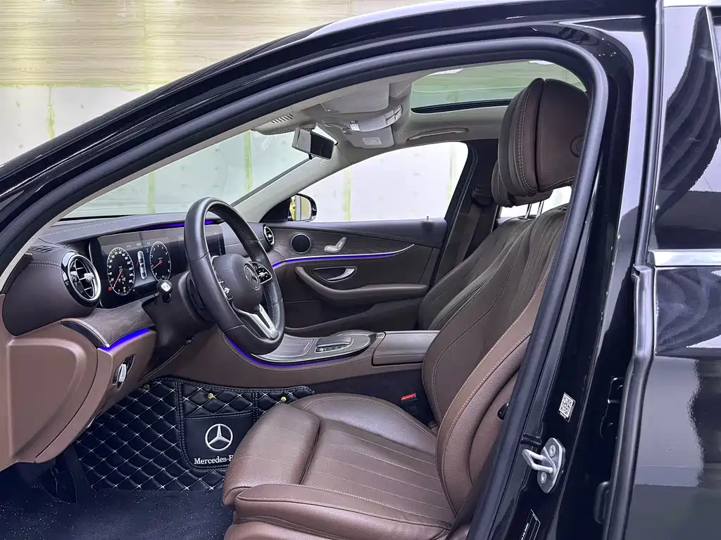 Mercedes-Benz E-Class 2020 — фото 11