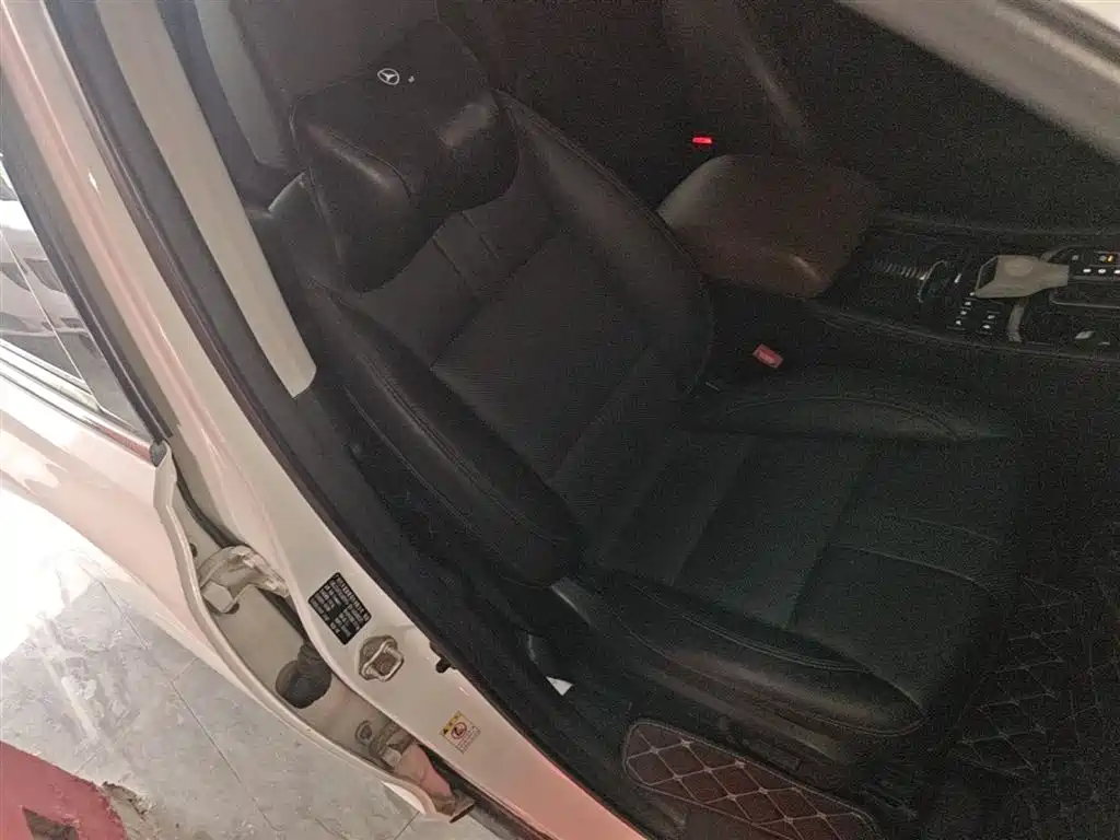 GAC Motor Trumpchi GS8 2017 — фото 25