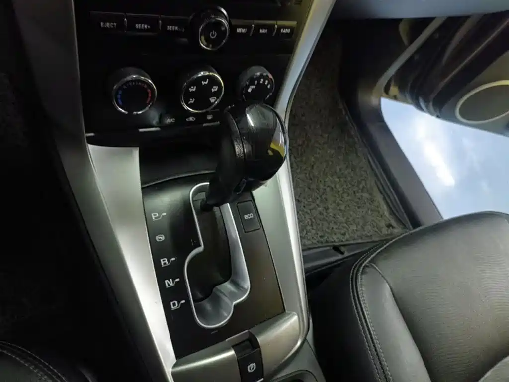 Chevrolet Captiva 2015 — фото 14