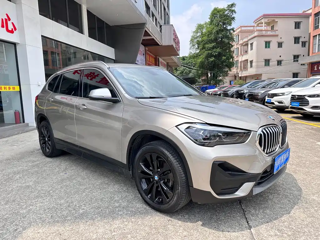 BMW X1 2020 — фото 3