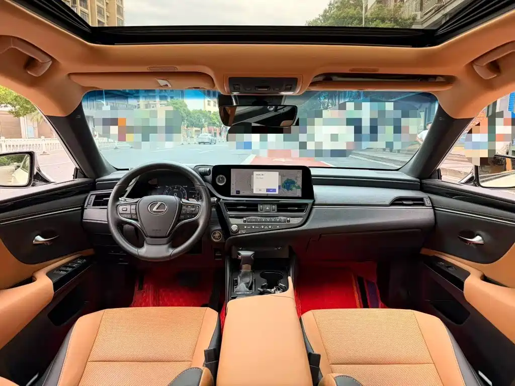 Lexus ES 2022
