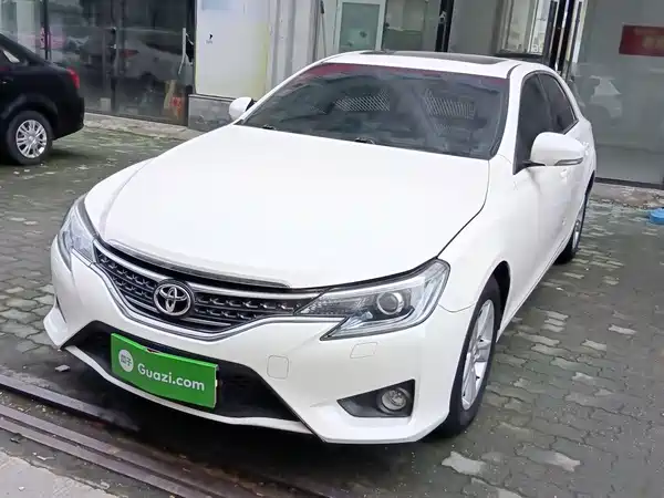 Toyota Reiz 2015