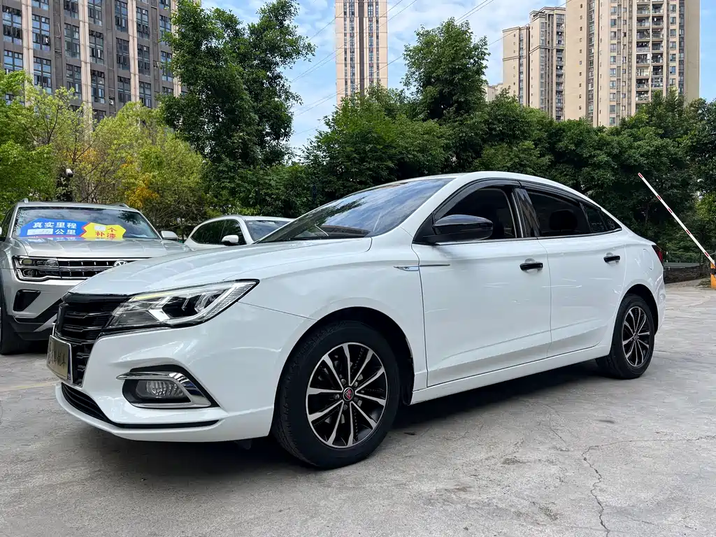 Roewe i5 2021 — фото 1