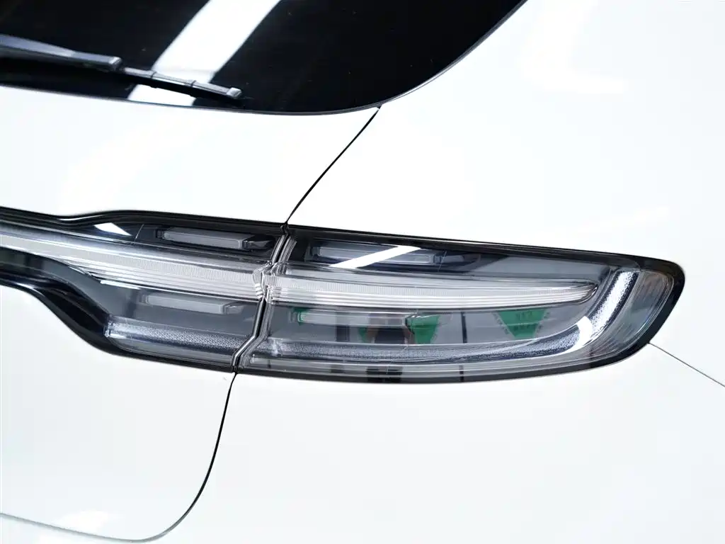 Porsche Macan 2023 — фото 4