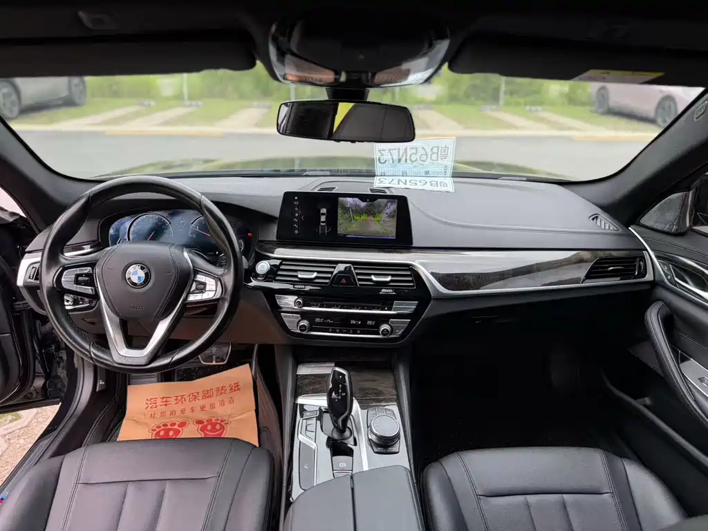 BMW 5 Series 2018 — фото 3