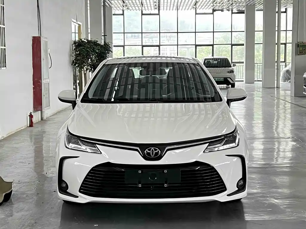 Toyota Corolla 2022 — фото 4