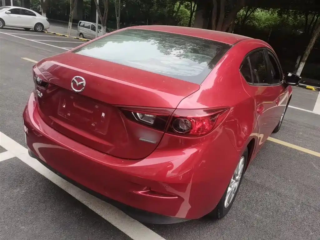 Mazda 3 Axela 2015 — фото 7