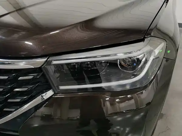 Brilliance V7 2018