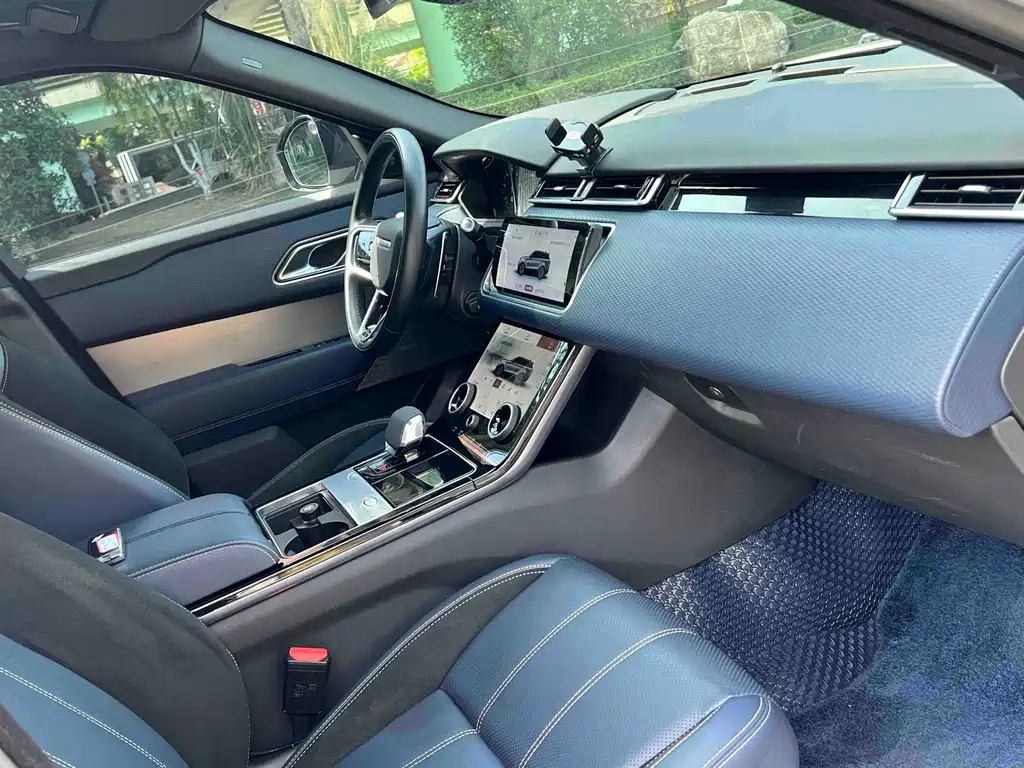 Land Rover Velar 2021 — фото 15