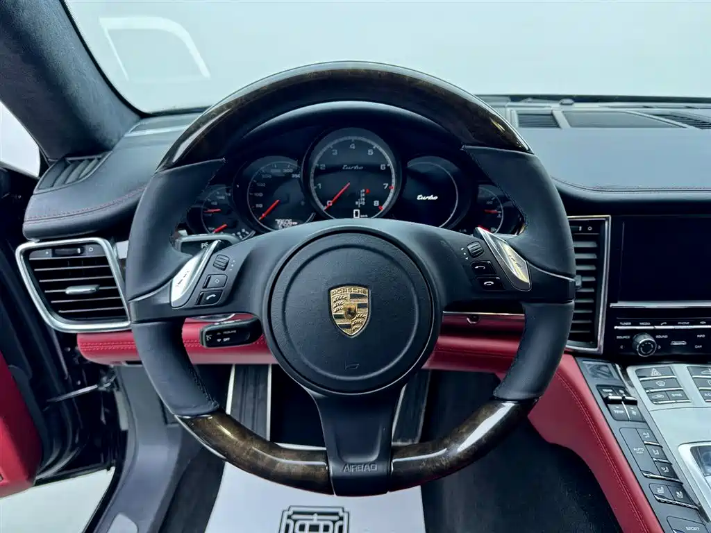 Porsche Panamera 2016 — фото 13