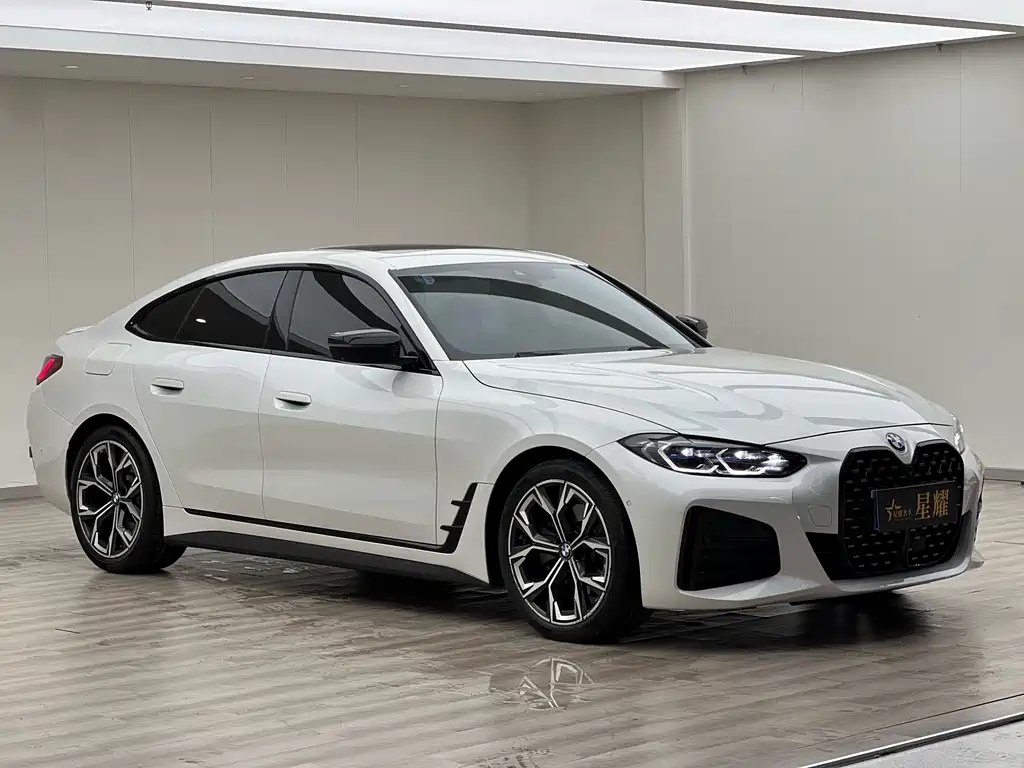 BMW 4 Series 2022 — фото 1