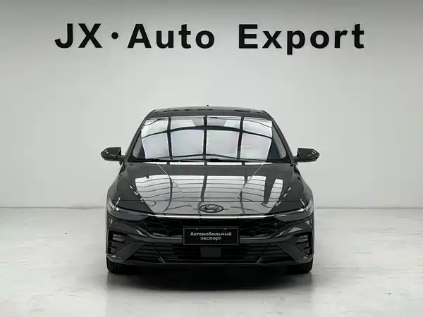 Hyundai Elantra 2025