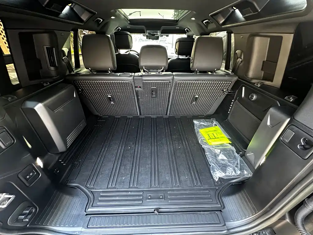 Land Rover Defender 2022 — фото 14