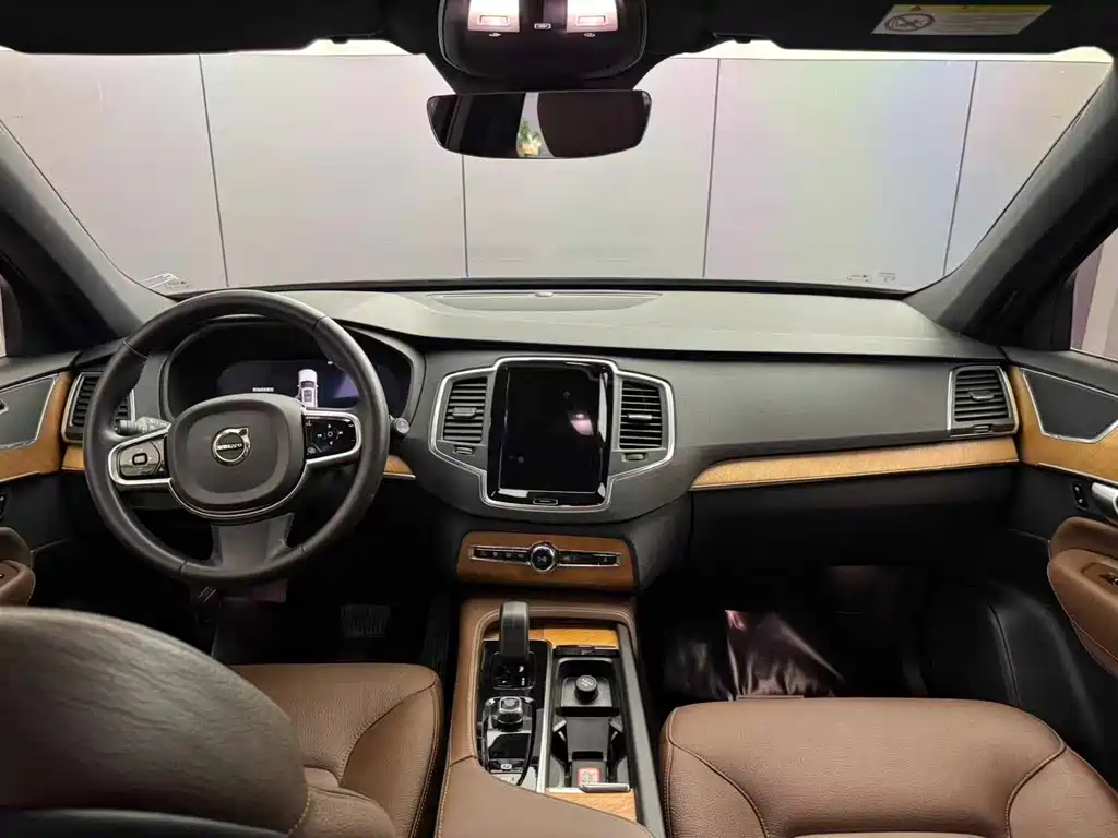 Volvo XC90 2023