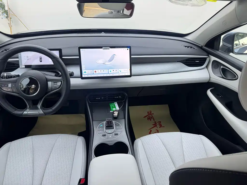BYD Seal 05 DM-i 2025 — фото 5