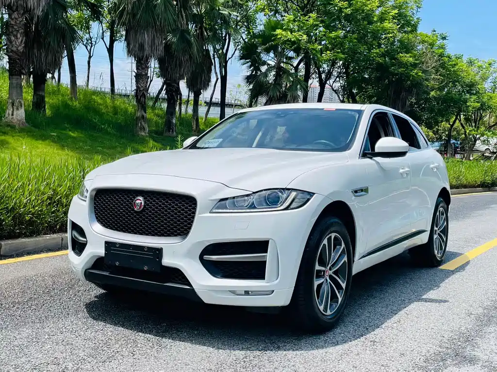Jaguar F-PACE 2017