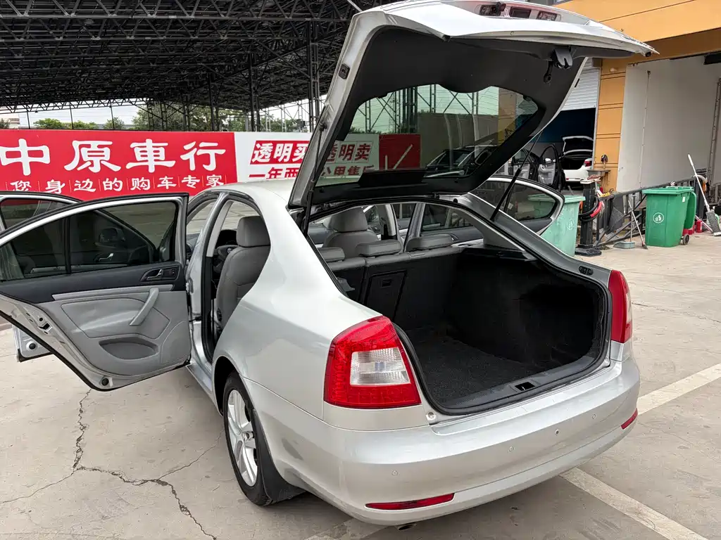 Skoda Octavia 2014 — фото 15