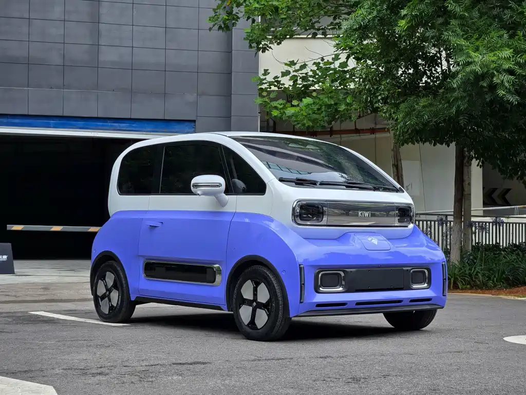 Baojun KiWi EV 2024 — фото 3