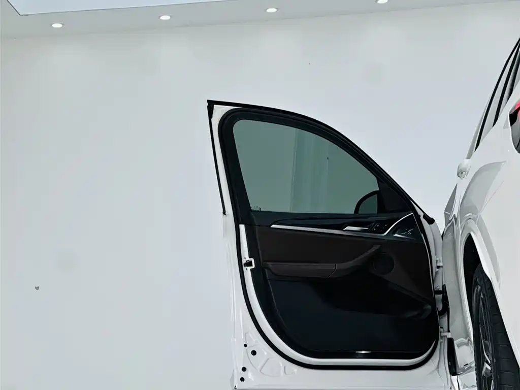 BMW X3 2022 — фото 13