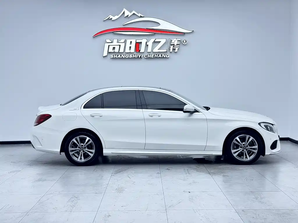 Mercedes-Benz C-Class 2017