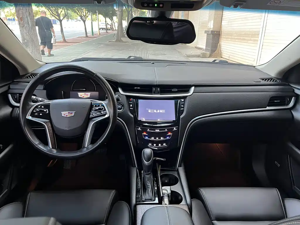 Cadillac XTS 2018 — фото 9