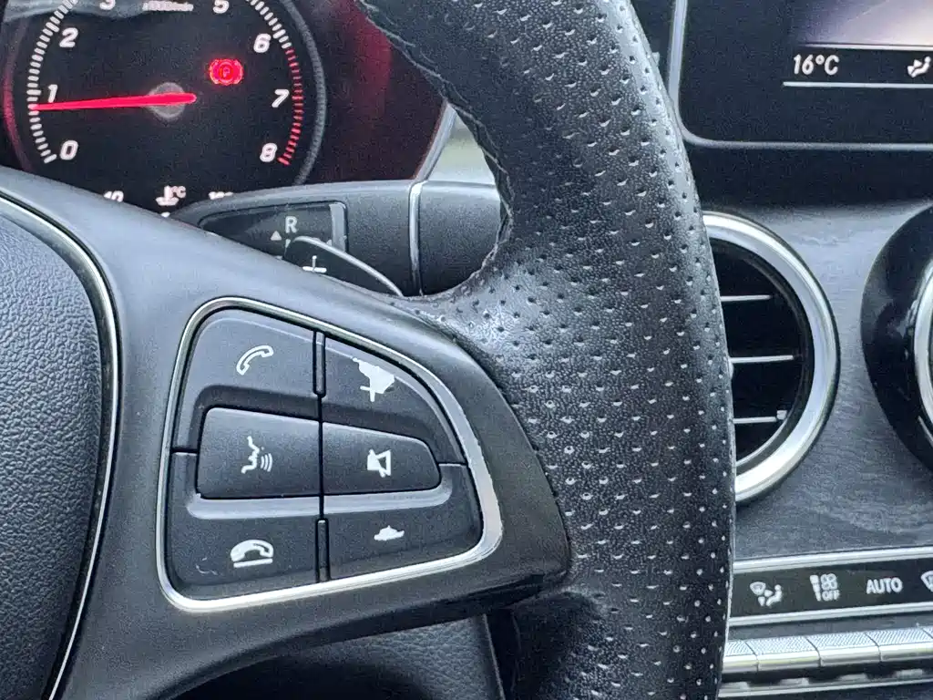 Mercedes-Benz C-Class 2017 — фото 20