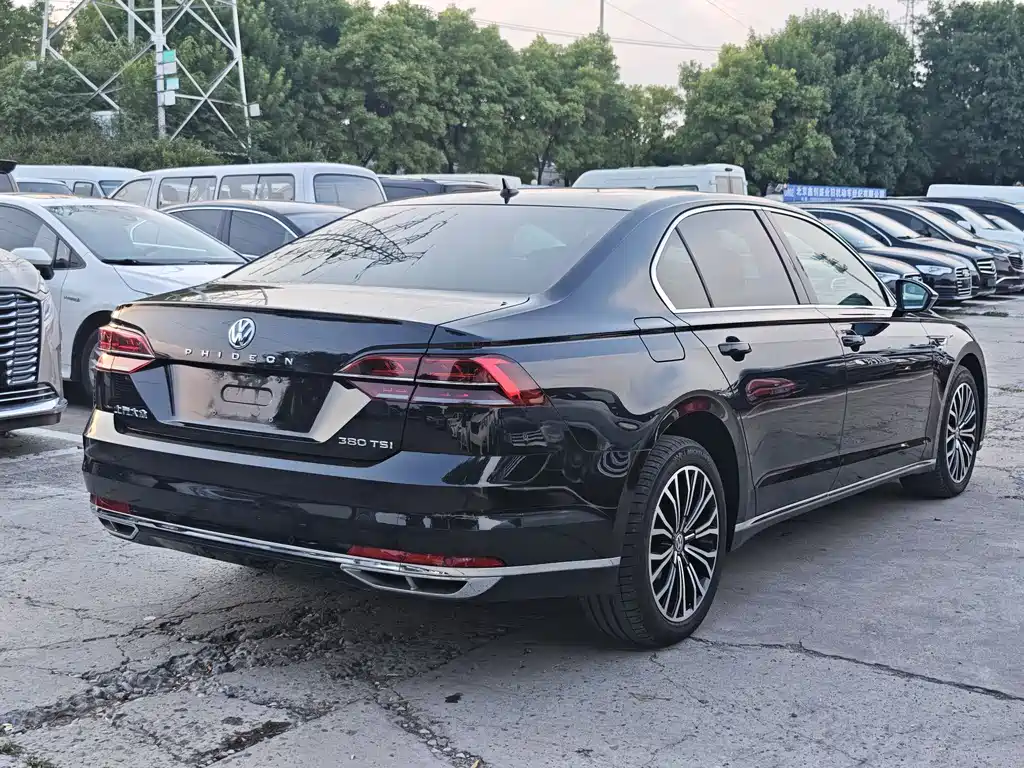 Volkswagen Phideon 2017