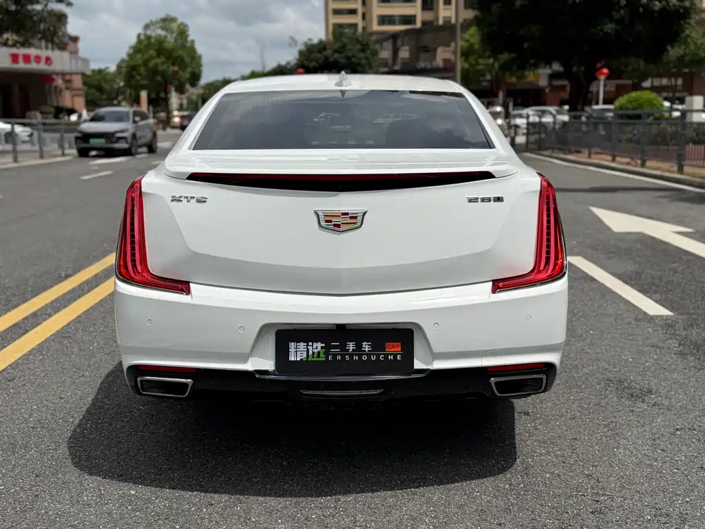 Cadillac XTS 2019 — фото 15