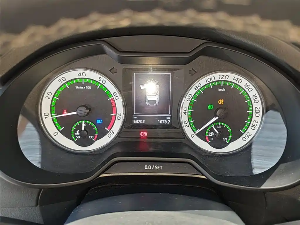 Skoda Octavia 2022 — фото 12