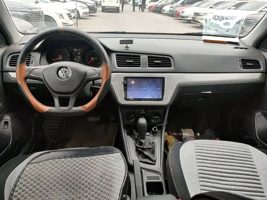 Volkswagen Lavida 2017 — фото 10