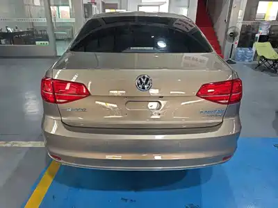 Volkswagen Sagitar 2018