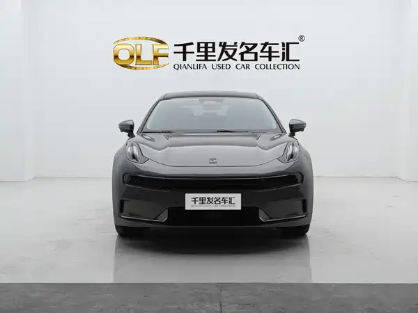 Zeekr 001 2023