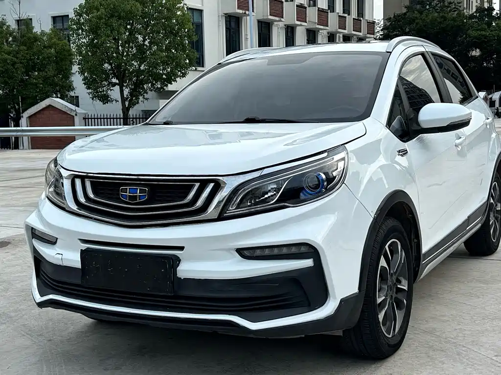 Geely Vision X3 2020 — фото 1