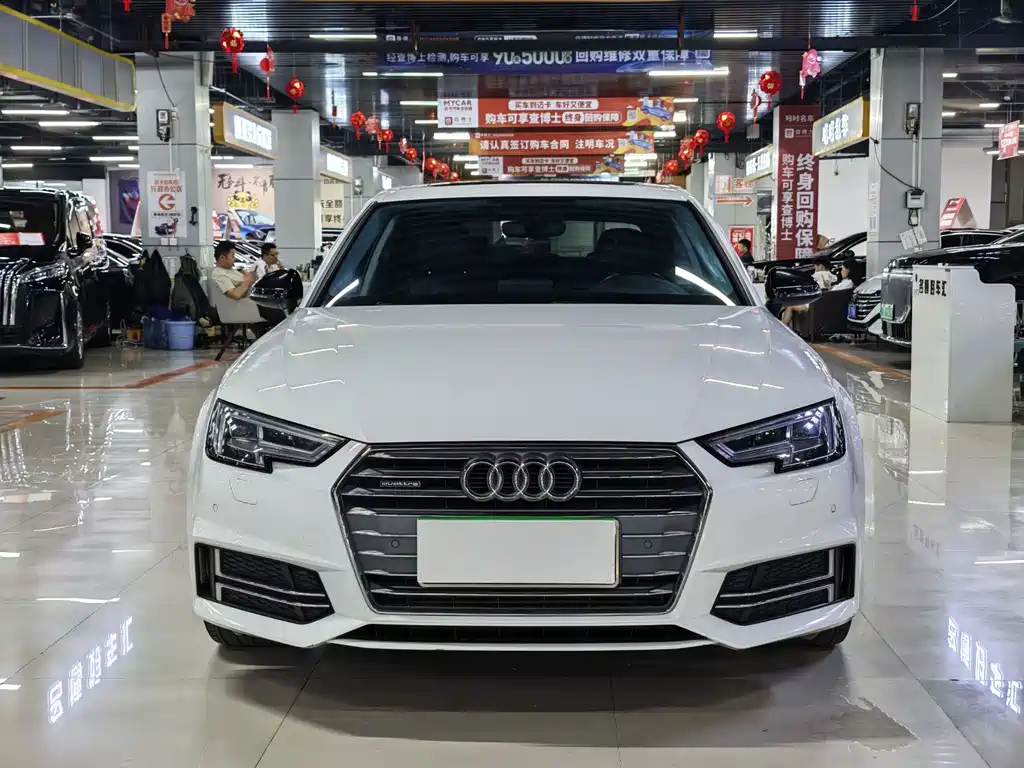 Audi A4L 2019