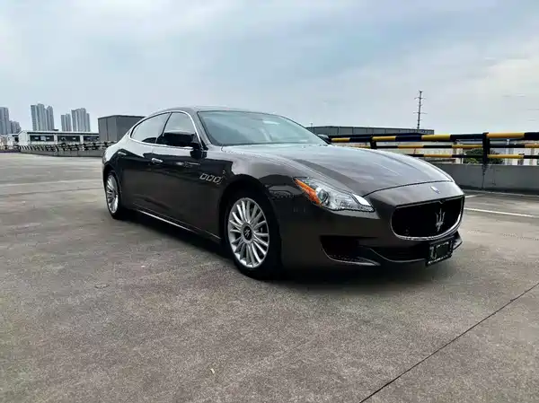 Maserati Quattroporte 2013