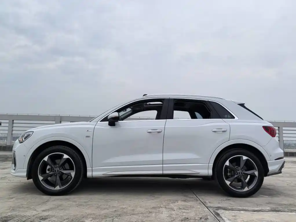 Audi Q3 2023