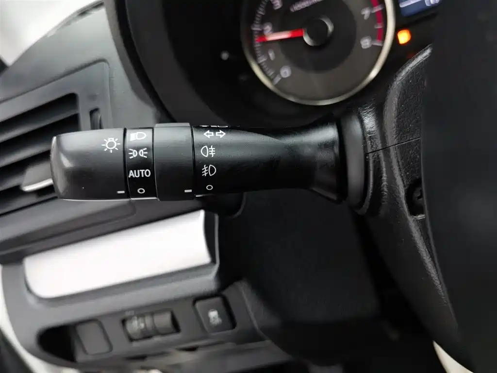 Subaru Forester 2014 — фото 21