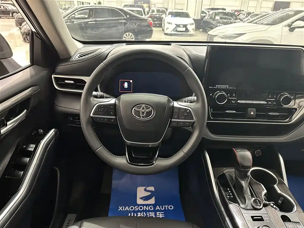 Toyota Highlander 2025 — фото 14