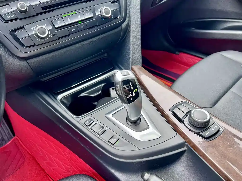 BMW 3 Series 2013 — фото 15
