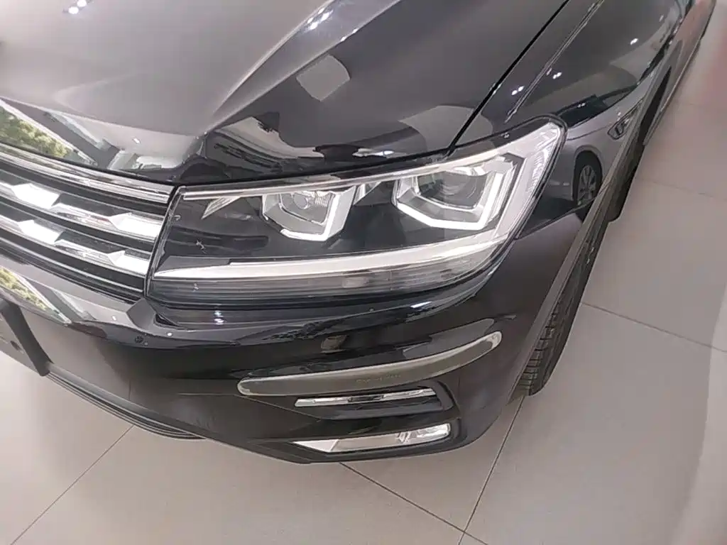 Volkswagen Tiguan L 2019 — фото 24