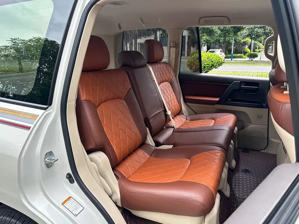 Toyota Land Cruiser 2019 — фото 29