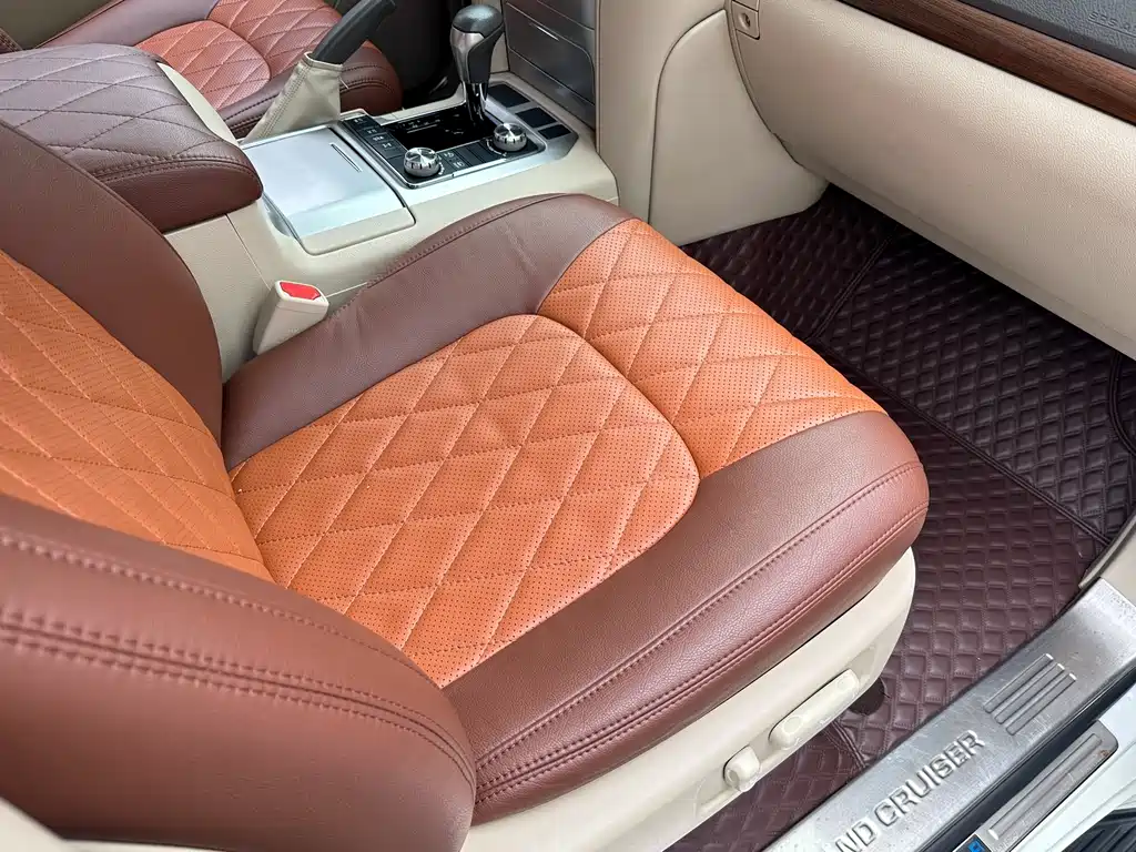 Toyota Land Cruiser 2019 — фото 28