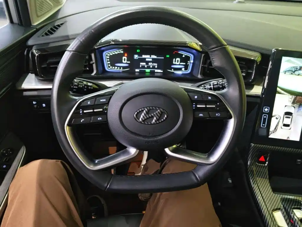 Hyundai Custo 2022 — фото 11