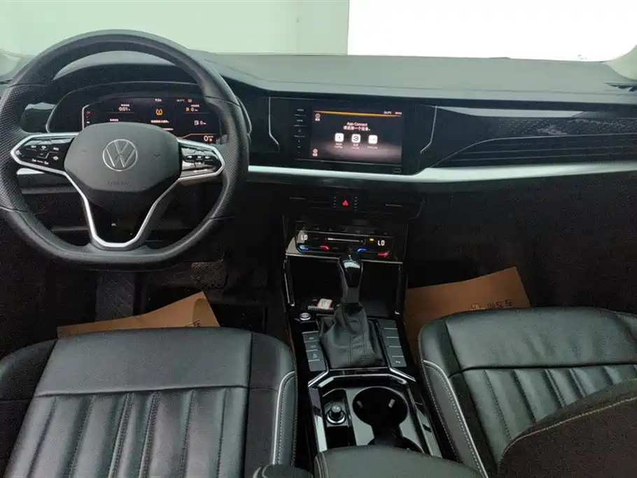Volkswagen Passat 2023 — фото 13