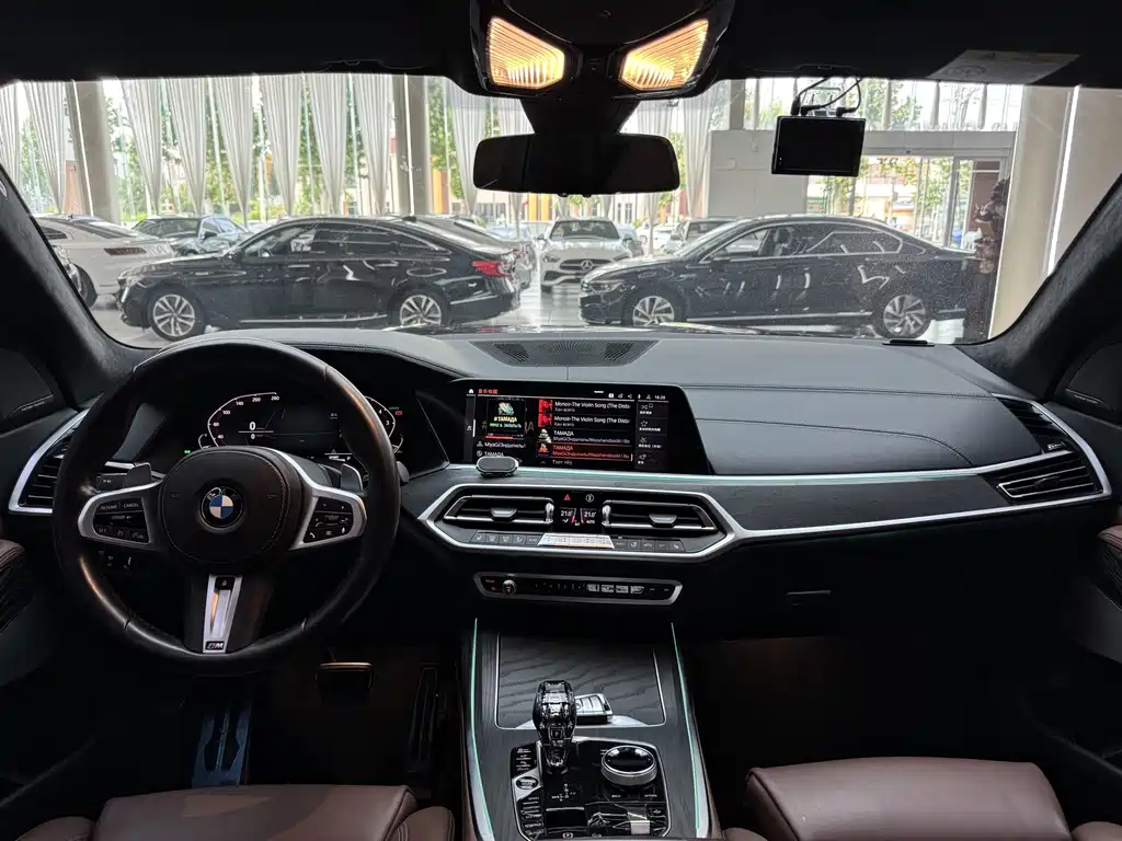 BMW X7 2019 — фото 17
