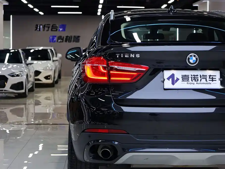BMW X6 2016 — фото 8