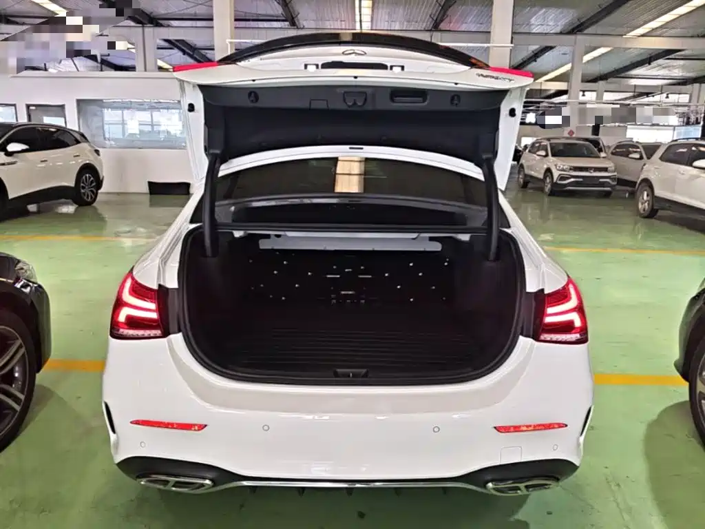 Mercedes-Benz A-Class 2022 — фото 19