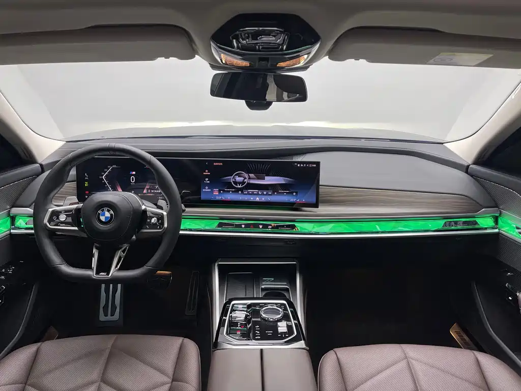BMW 7 Series 2025 — фото 13